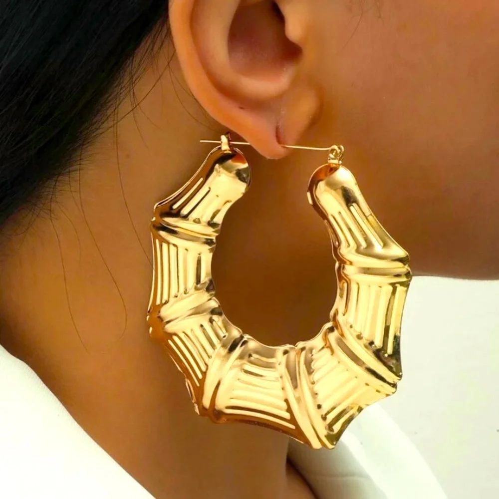 Gold Hoops - Picture 1 of 2